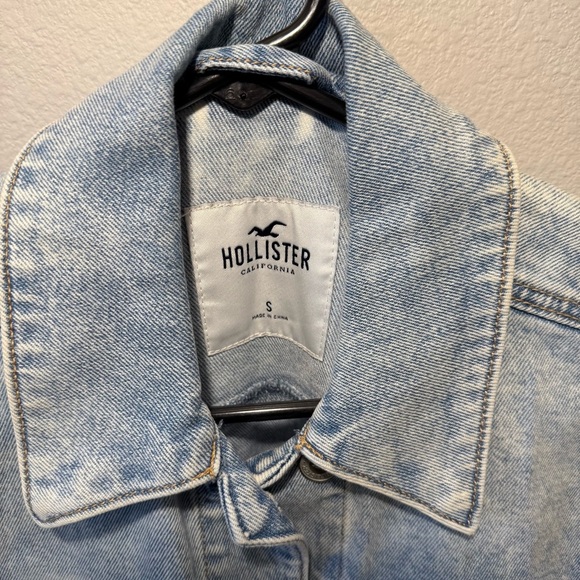 Hollister Denim Jacket NWOT - Picture 2 of 3
